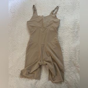 Maiden form shapewear.